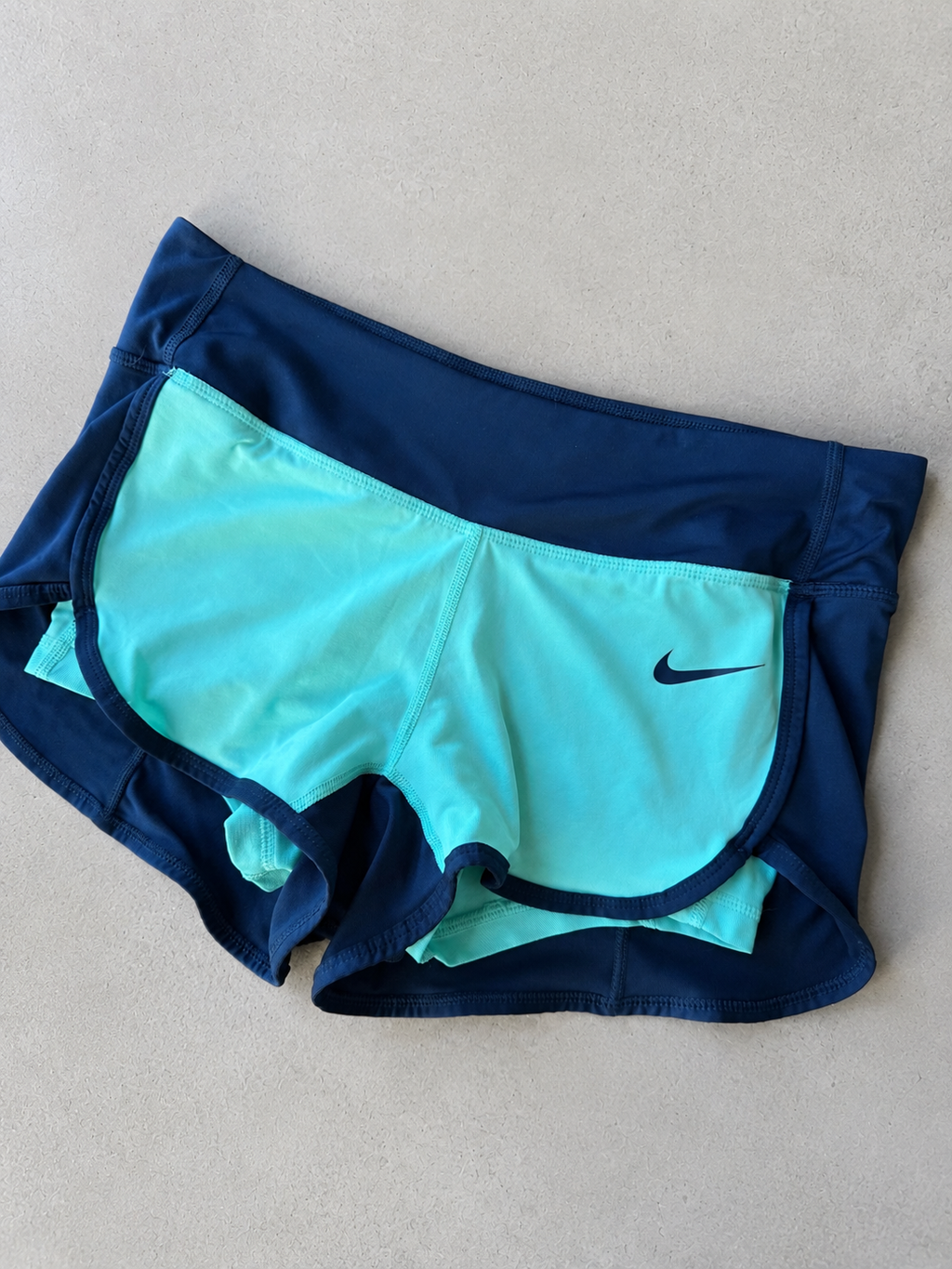 Y2K NIKE DOUBLE LAYERED SHORT - S