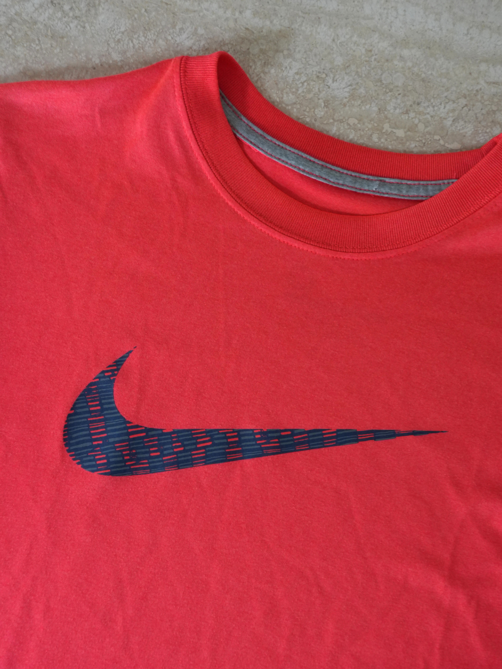 NIKE TEE - M