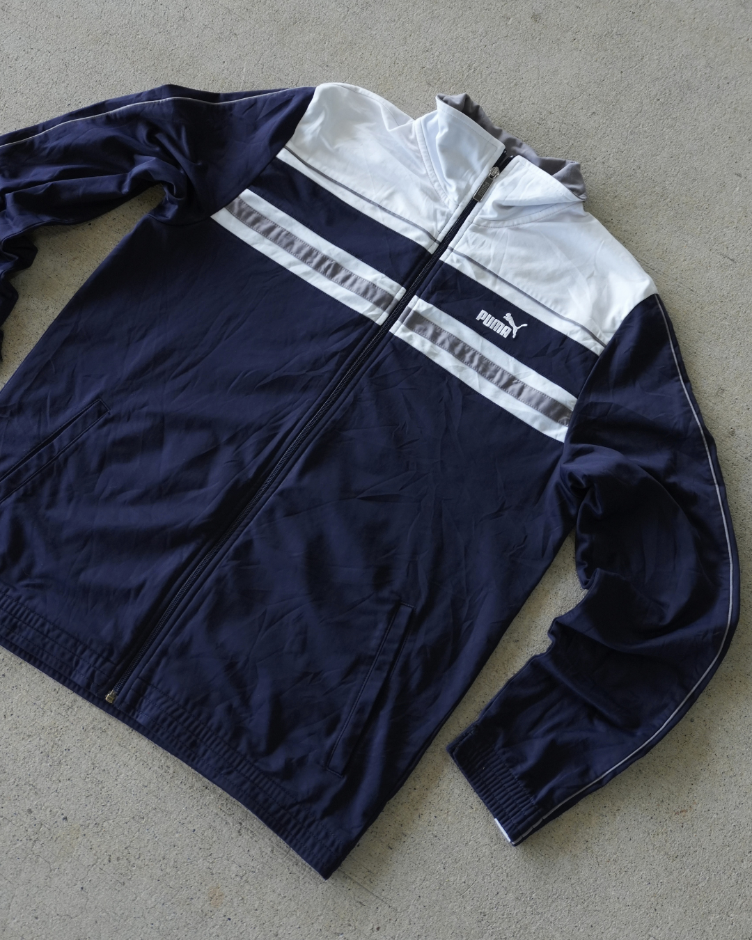TRUE VINTAGE PUMA JACKET - L