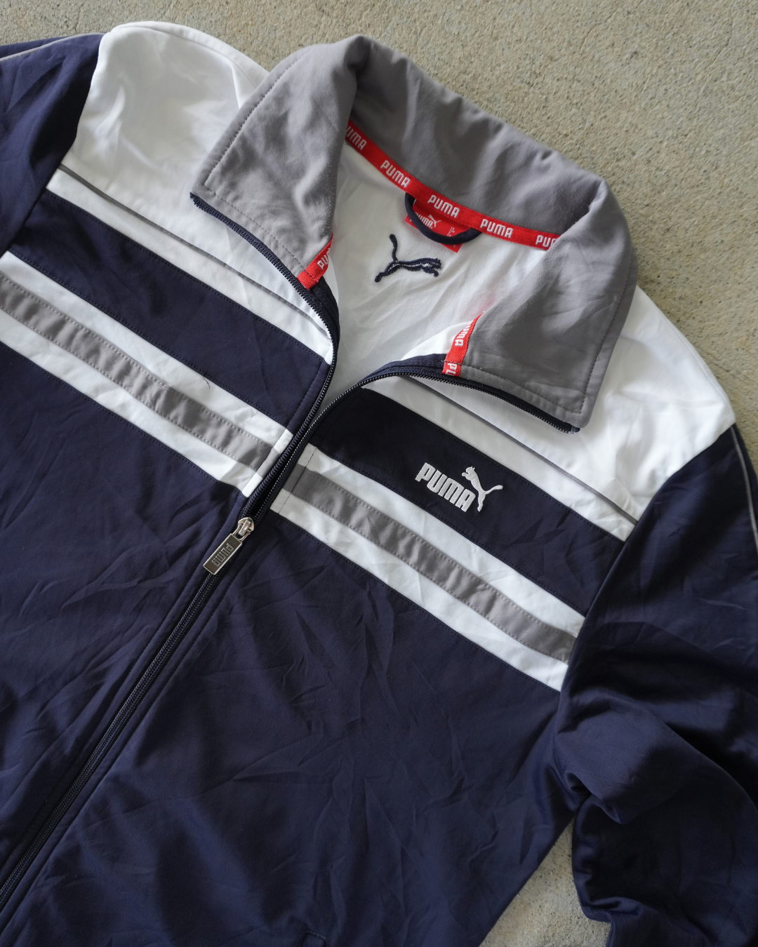 TRUE VINTAGE PUMA JACKET - L