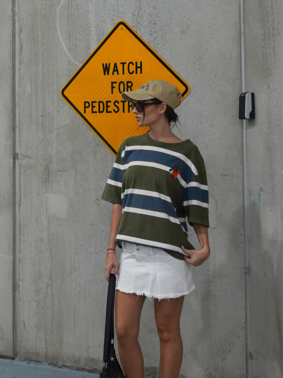 WORSHIP STRIPED TEE - L