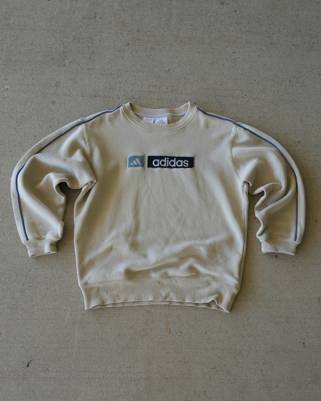 00s ADIDAS SWEATSHIRT - M