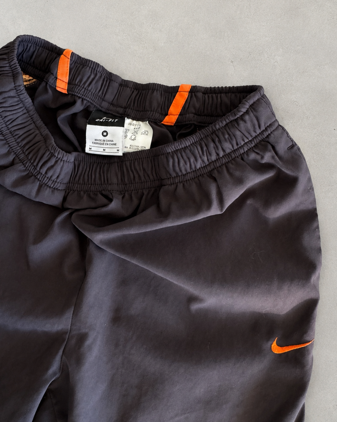 Y2K NIKE CAPRI SHORT - M