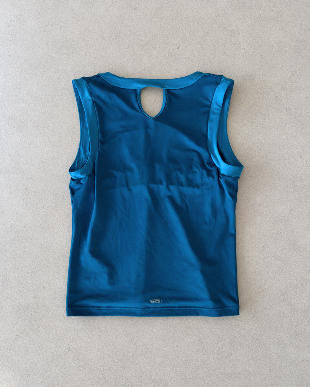 TRUE VINTAGE REEBOK TANK - L