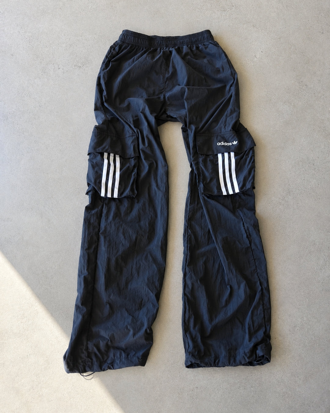 ADIDAS TRACK PANTS - XS