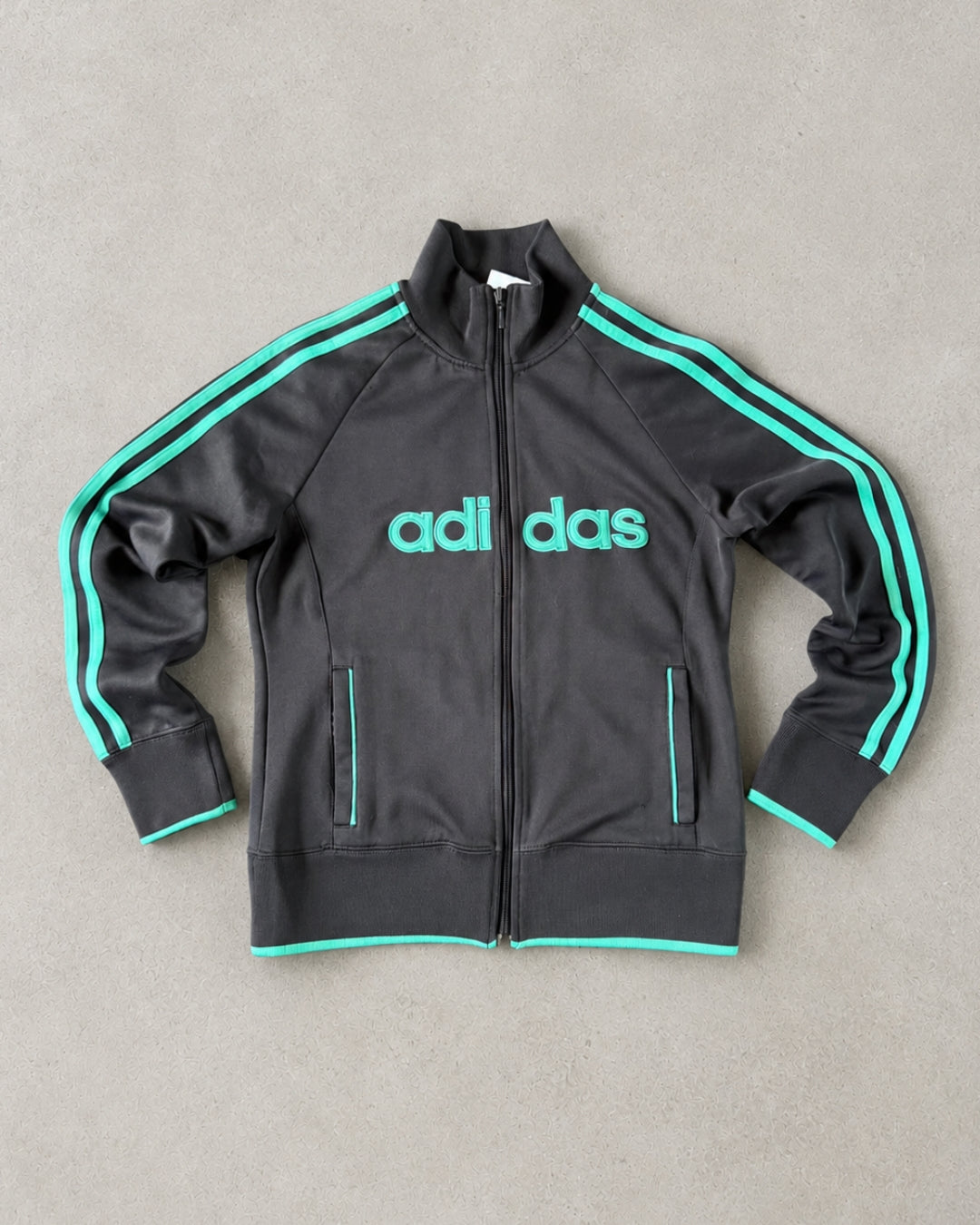 Y2K ADIDAS ZIP UP JACKET - 6-8